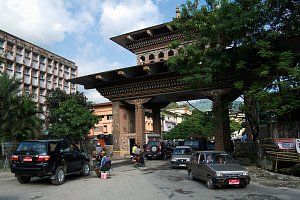 Bhutan Gate in Phuntsoling / Jaigon